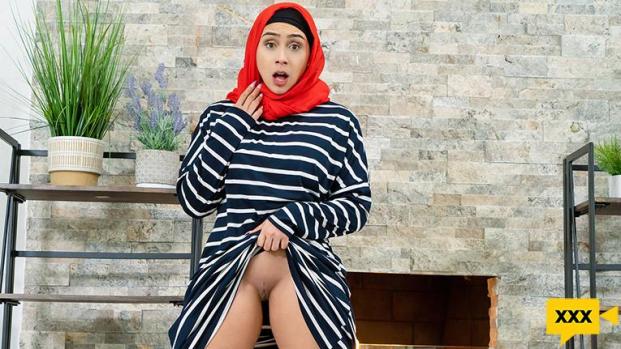 Hijab Hookup – Lilly Hall [XXX FREE]